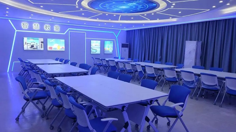 大朋VRx利君成：推動廣州民航職業技術學院機場服務管理培訓升級-93913-XR&元宇宙信息與產業服務。